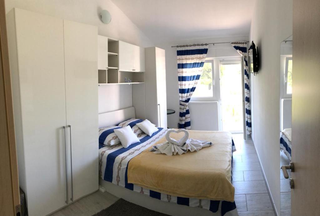 Apartmani Bolero - Obiteljski Odmor Водице Экстерьер фото