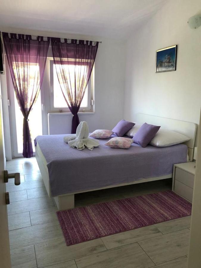 Apartmani Bolero - Obiteljski Odmor Водице Экстерьер фото